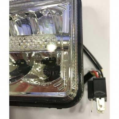 Sunkvežimių / MOTO priekinis CREE LED žibintas 45W artimos/ tolimos/ gabaritas 9-32V 5